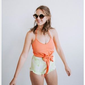 ISO Kortni Jeane tie top M